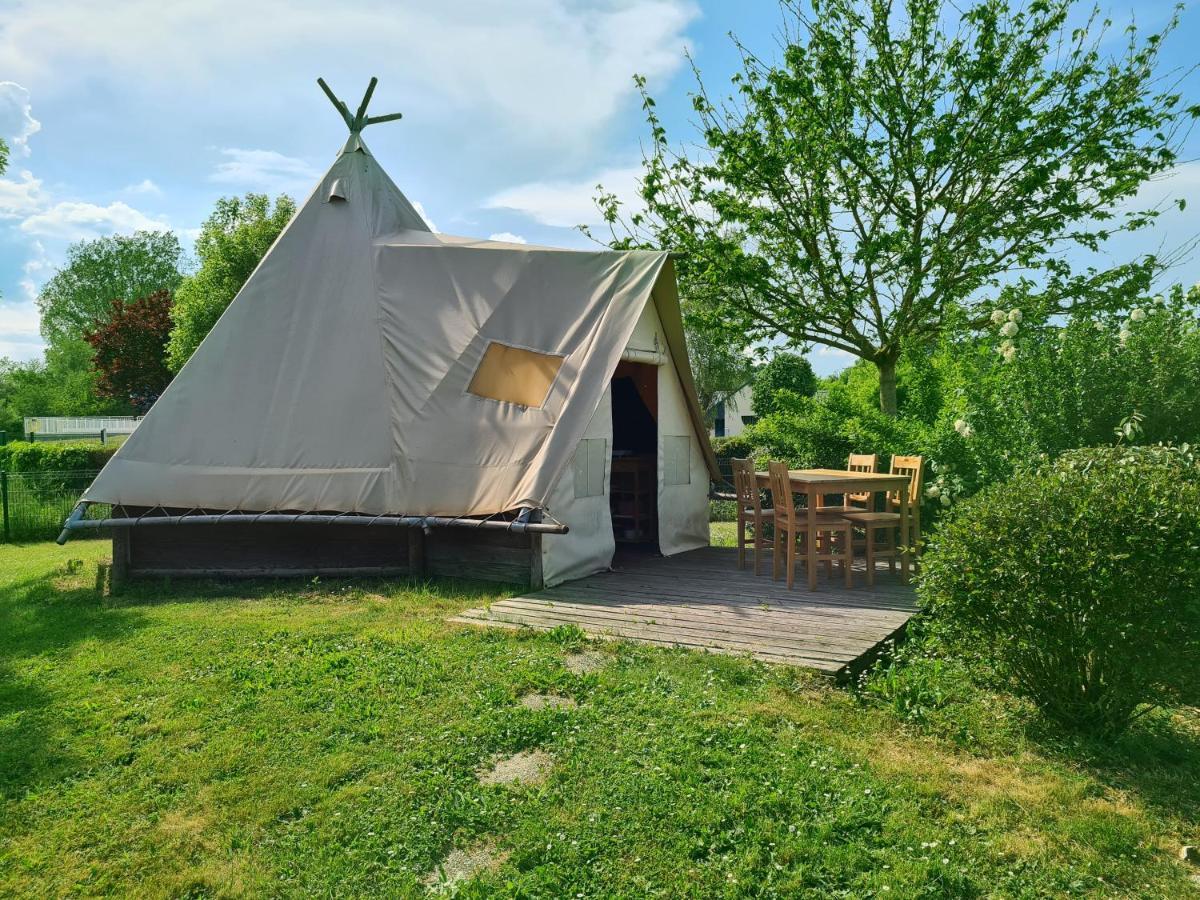 Resort & Camping - Val De Braye Bessé-sur-Braye Exteriér fotografie
